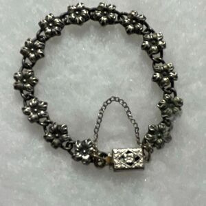 Vintage silver link bracelet safety chain floral